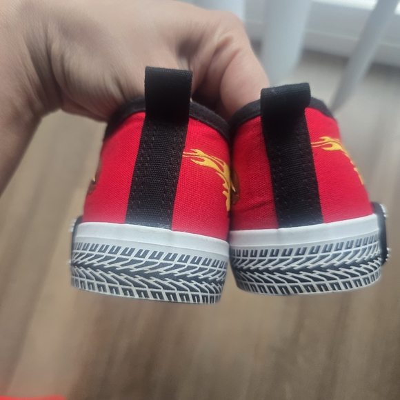 Disney Pixar Cars Lightning McQueen Slip-On Sneakers - Picture 3 of 8